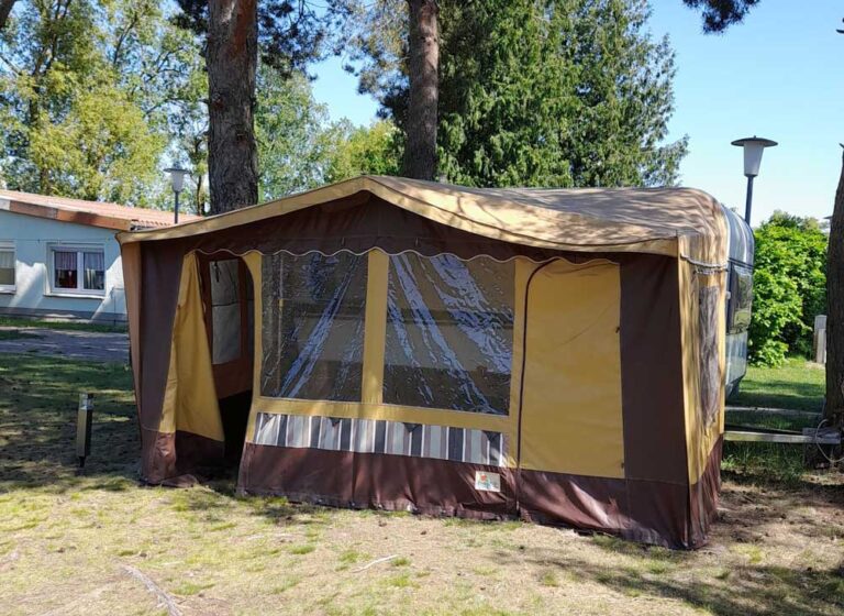 Wolf-Zelt-Camping-Aussen